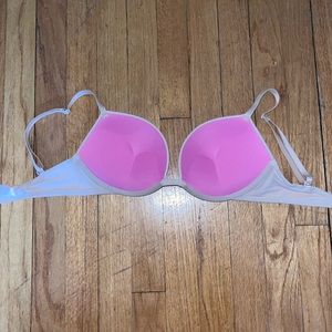 NWOT Victoria’s Secret Pink Super Push-Up Bra